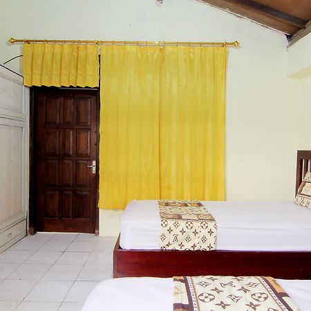 Griya Lowanu Yogyakarta Ngoại thất bức ảnh