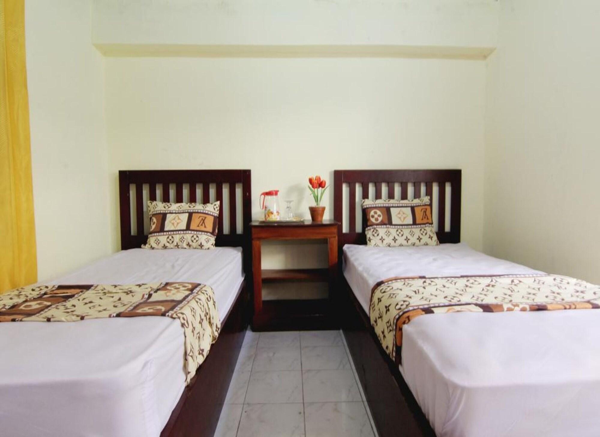 Griya Lowanu Yogyakarta Ngoại thất bức ảnh