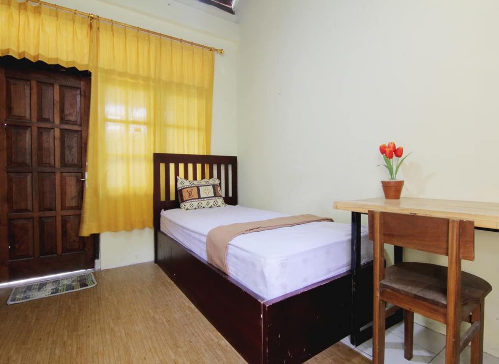 Griya Lowanu Yogyakarta Ngoại thất bức ảnh